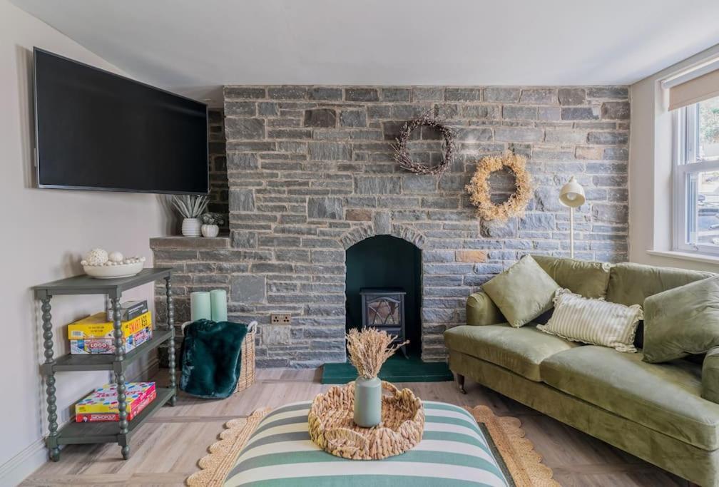 Cottage Cwtch Pontneddfechan Buitenkant foto